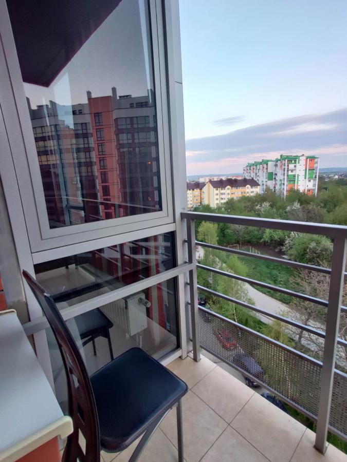 Micromegas Apartments Cernăuți Exterior foto